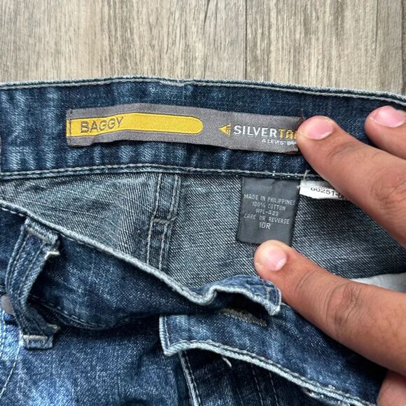 Vintage Levi's Silver Tab Baggy Fit Dark Wash Denim Jeans Size 10 Youth - Picture 6 of 9